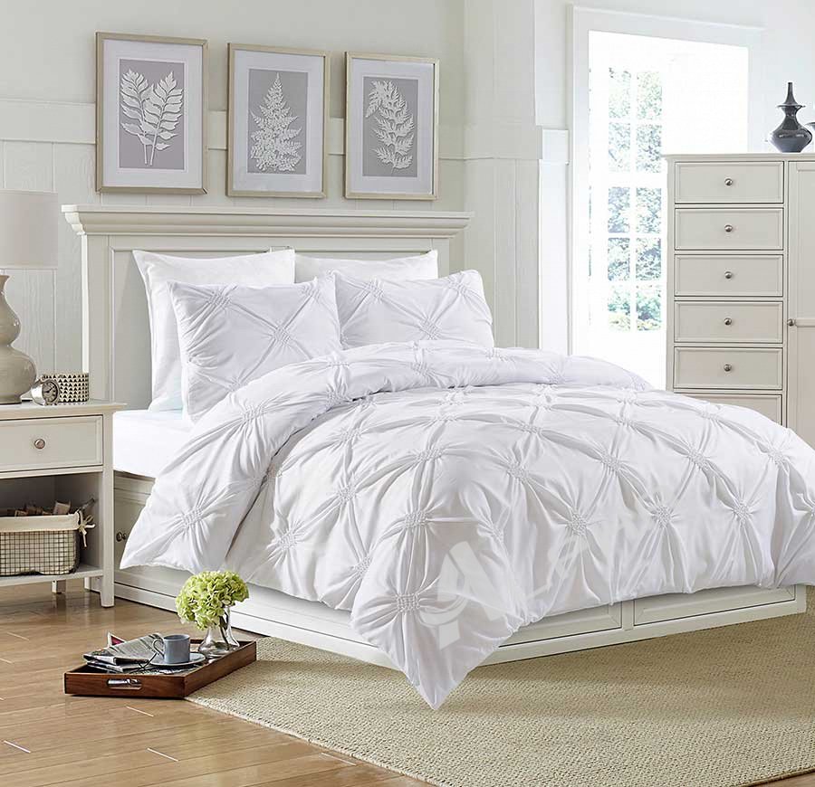 White King Size Bella 3-Piece Pintuck Pinch Pleat Duvet Cover Sets