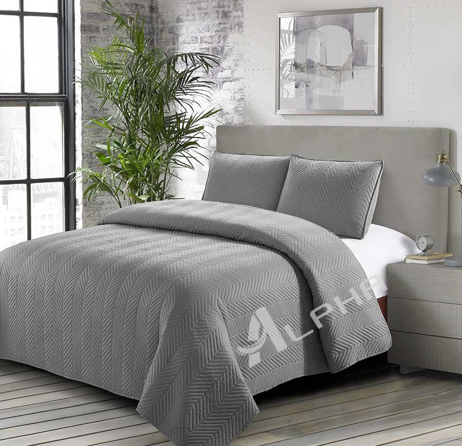 Caprice Gray Quilt Sets