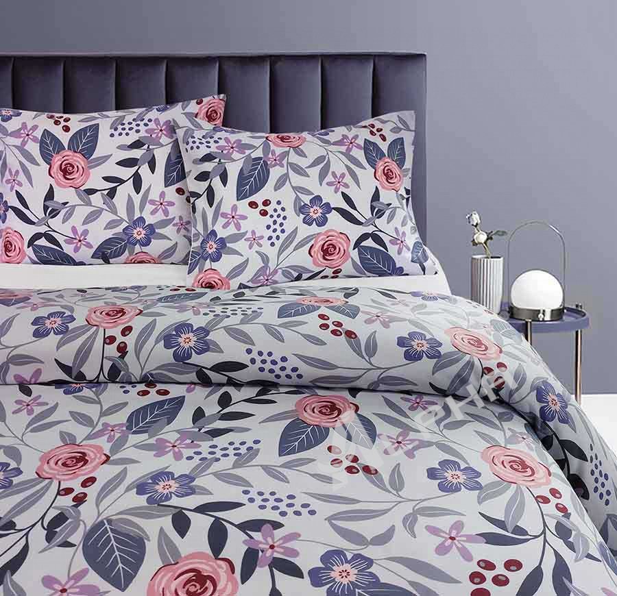 Lorna's Floral Duvet Cover Sets: Vintage-inspired charm for your bedroom. 